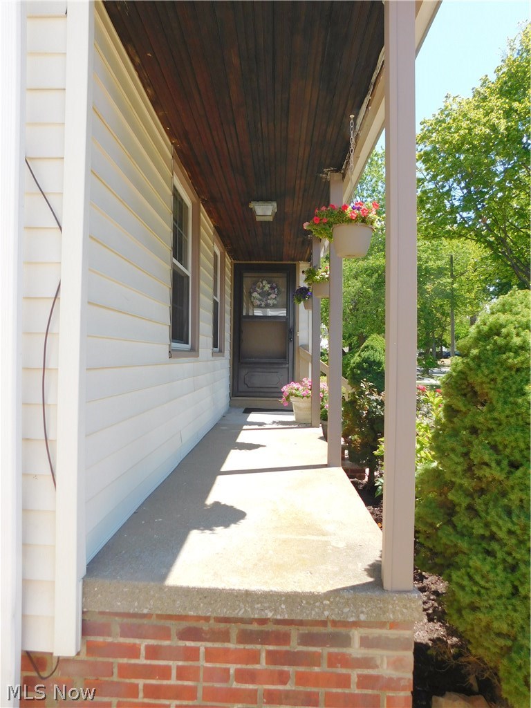 4113 Lowden Road South Euclid, OH 44121 - Photo 3 of 27