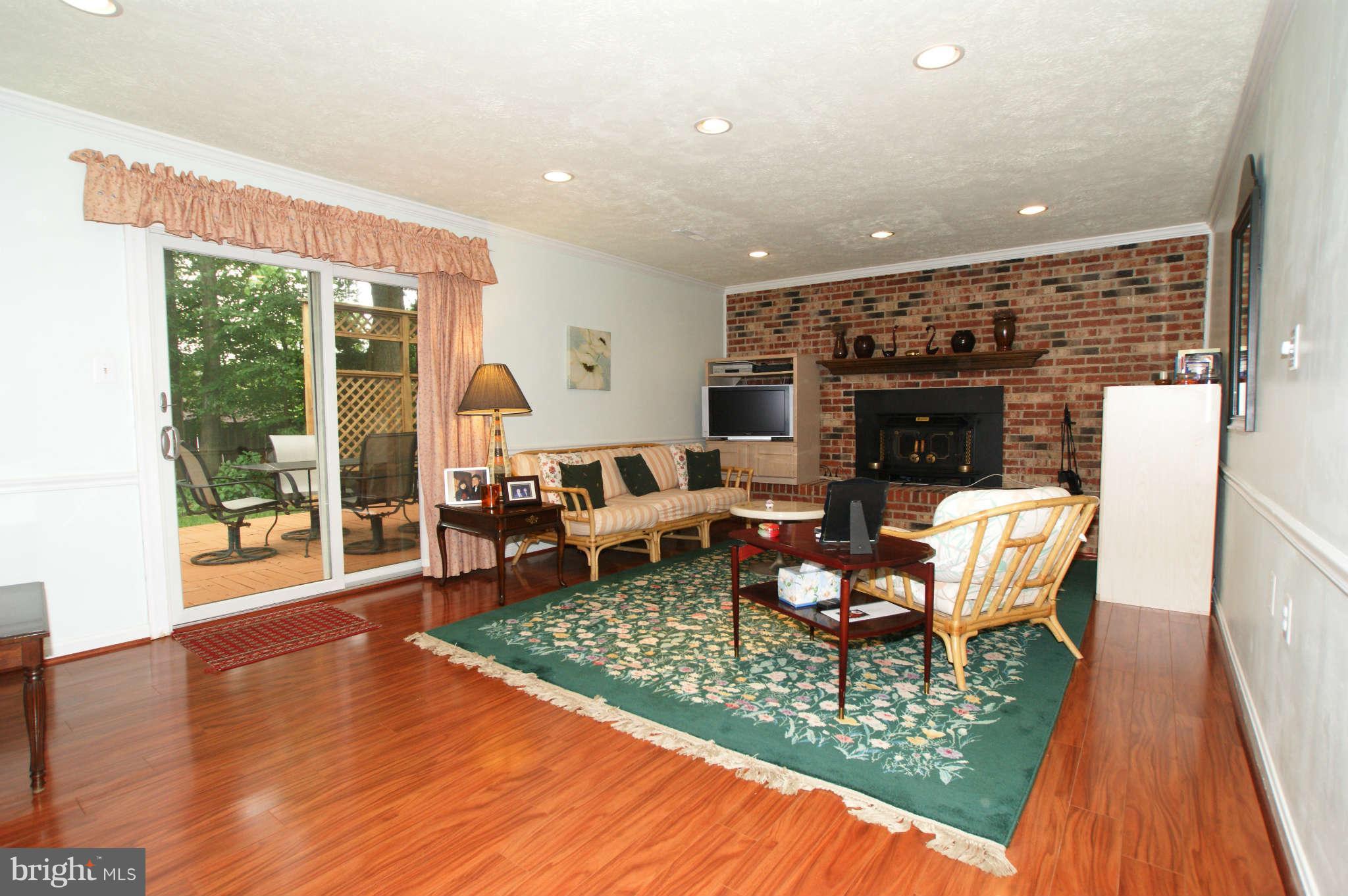 7415 Jenna Road Springfield, VA 22153 - Photo 11 of 30 Family Room