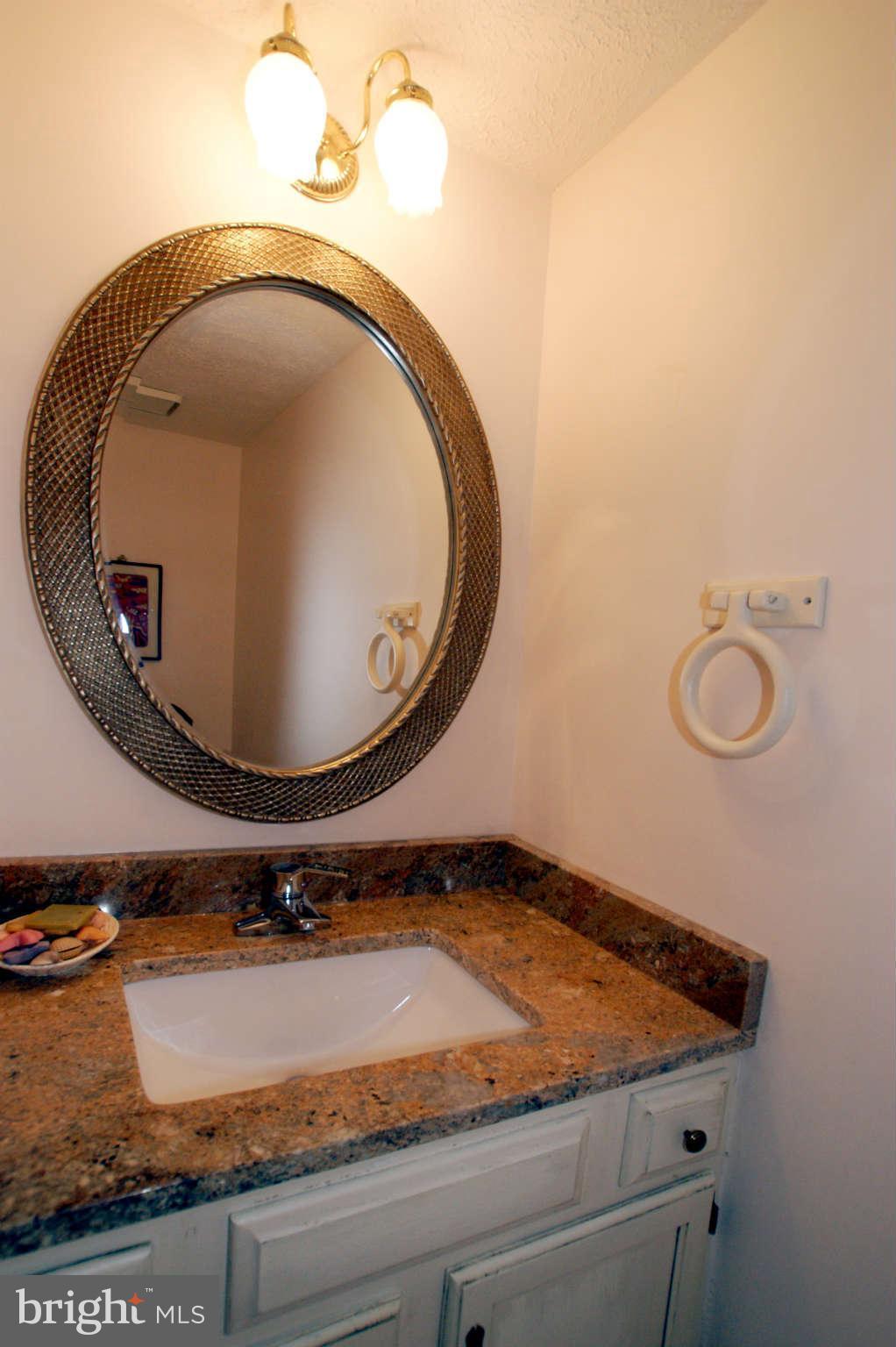 7415 Jenna Road Springfield, VA 22153 - Photo 13 of 30 Main Level Powder Room