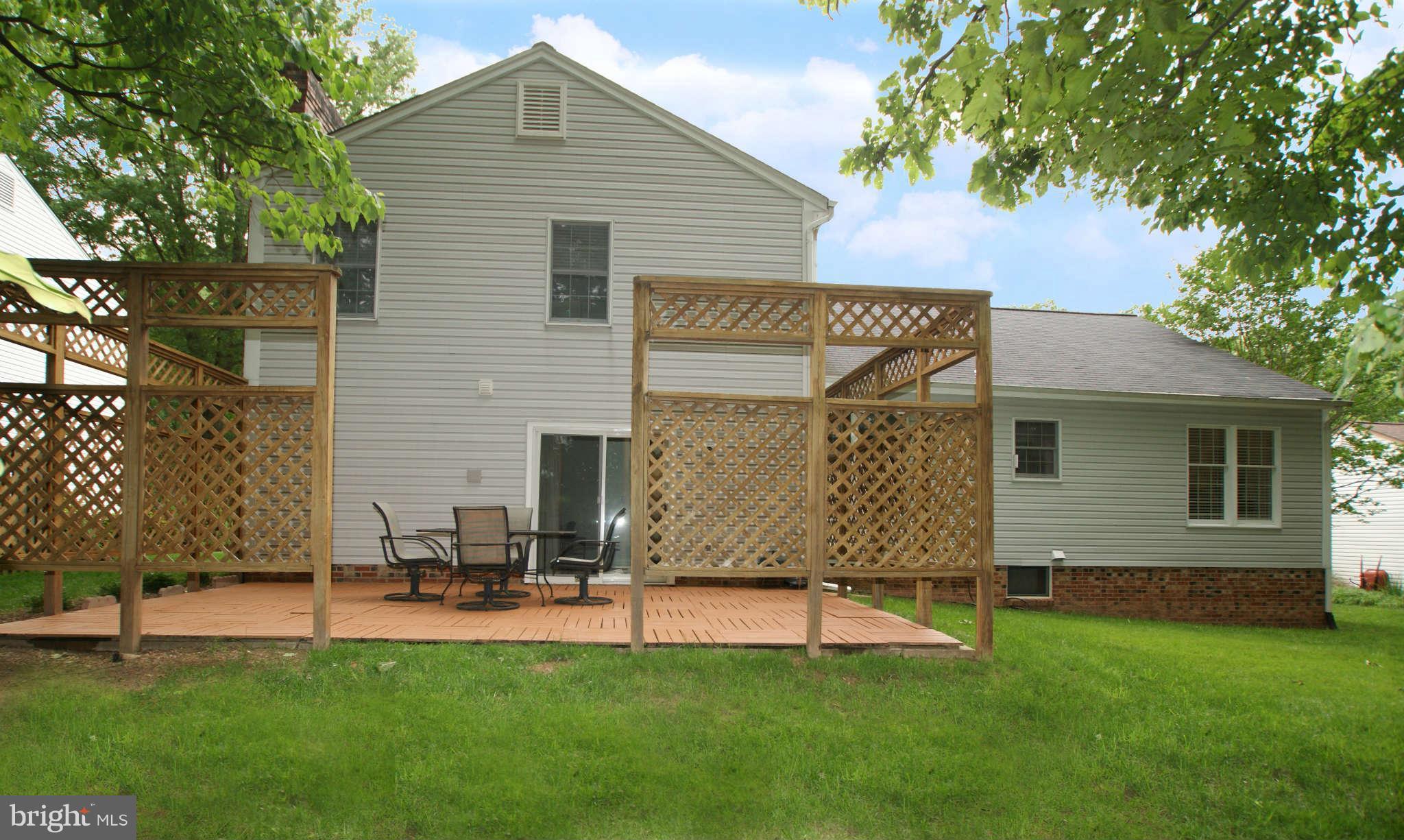 7415 Jenna Road Springfield, VA 22153 - Photo 29 of 30 Wood Patio with Privacy Screening