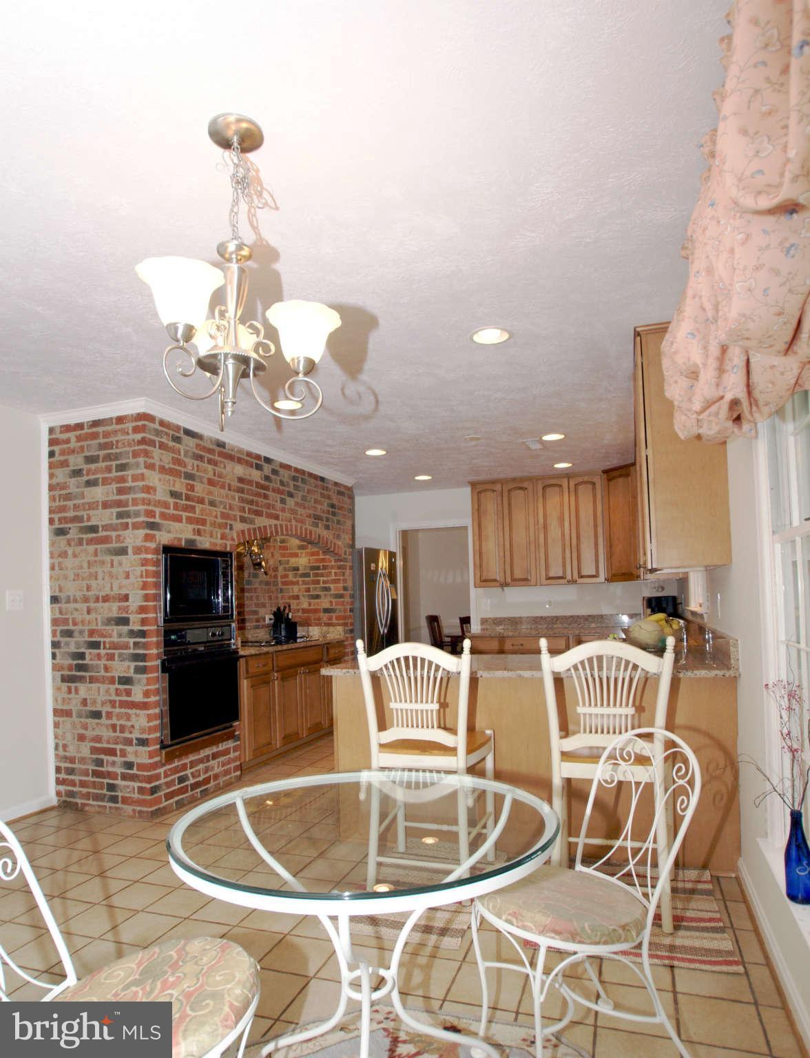 7415 Jenna Road Springfield, VA 22153 - Photo 10 of 30 Kitchen Breakfast Area