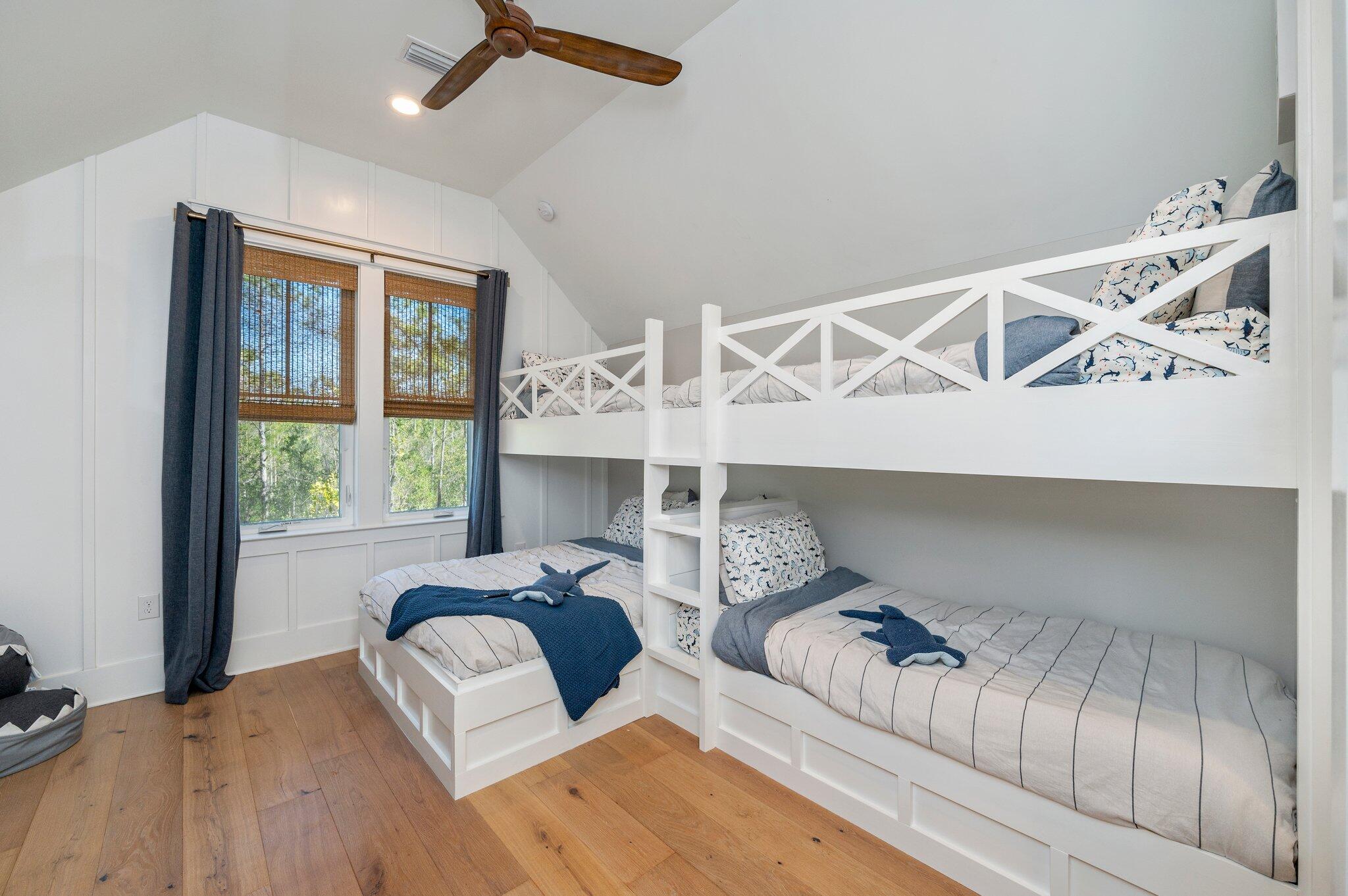 64 White Cottage Road Santa Rosa Beach, FL 32459 - Photo 15 of 28 a living room with furniture and a window