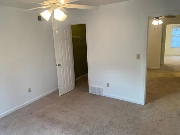 $2,000 | 222 Walnut Trace Drive, Memphis, TN 38018