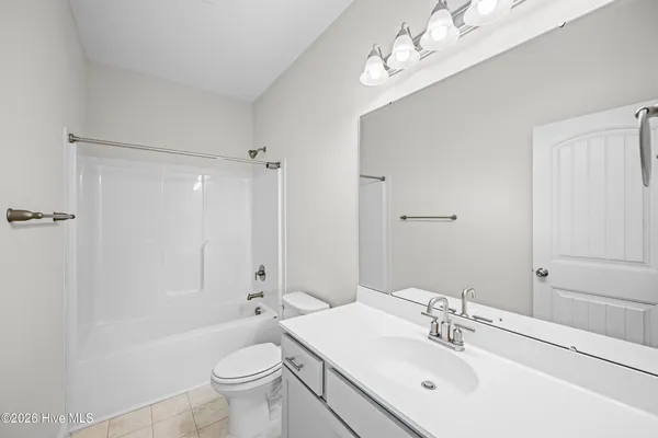 $1,900 | 505 East Black Water Lane, Maysville, NC 28555