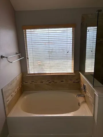 $2,100 | 2314 Candle Ridge Trail, Georgetown, TX 78626