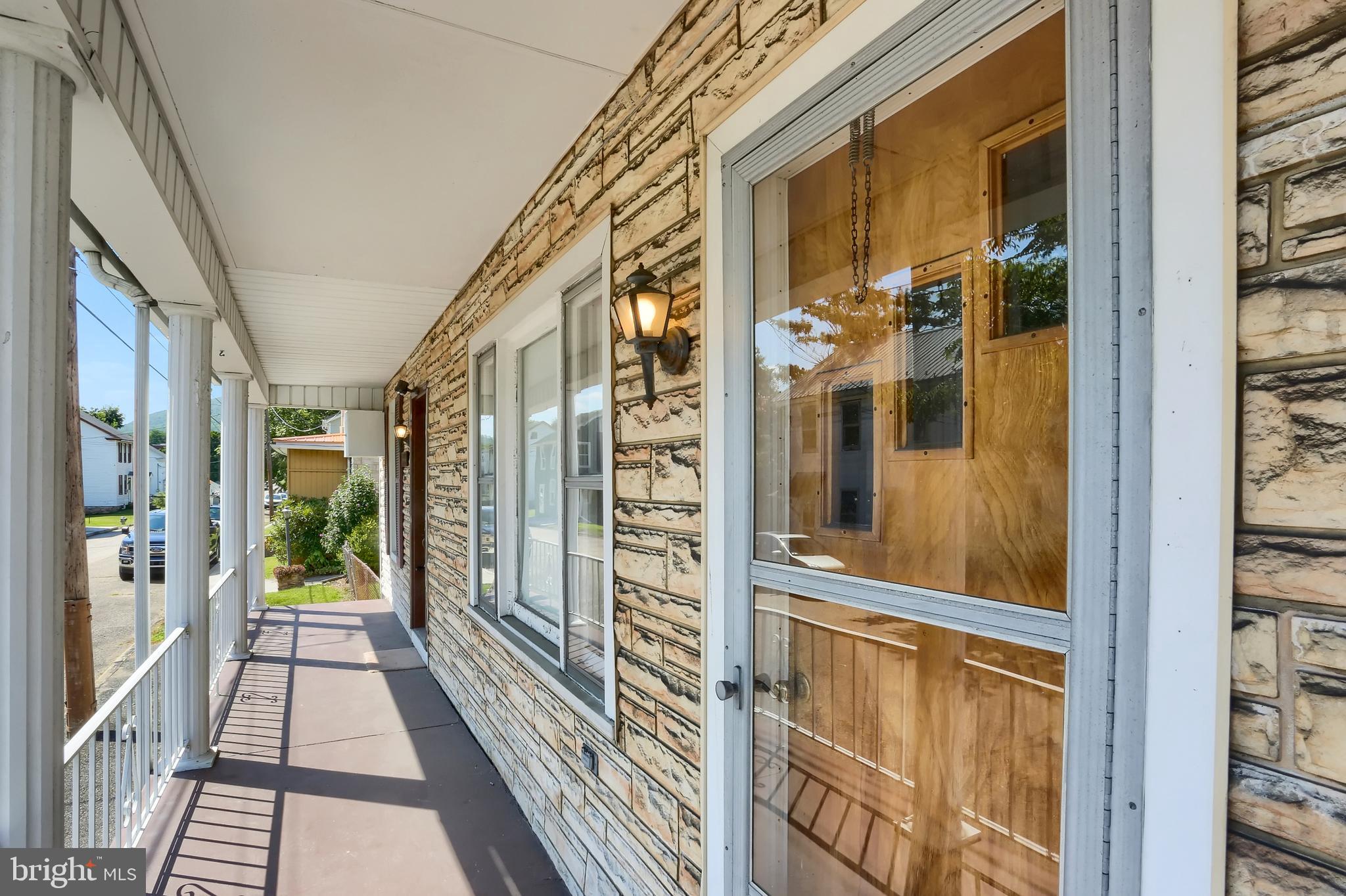 420 Walnut Street Lykens, PA 17048 - Photo 3 of 36