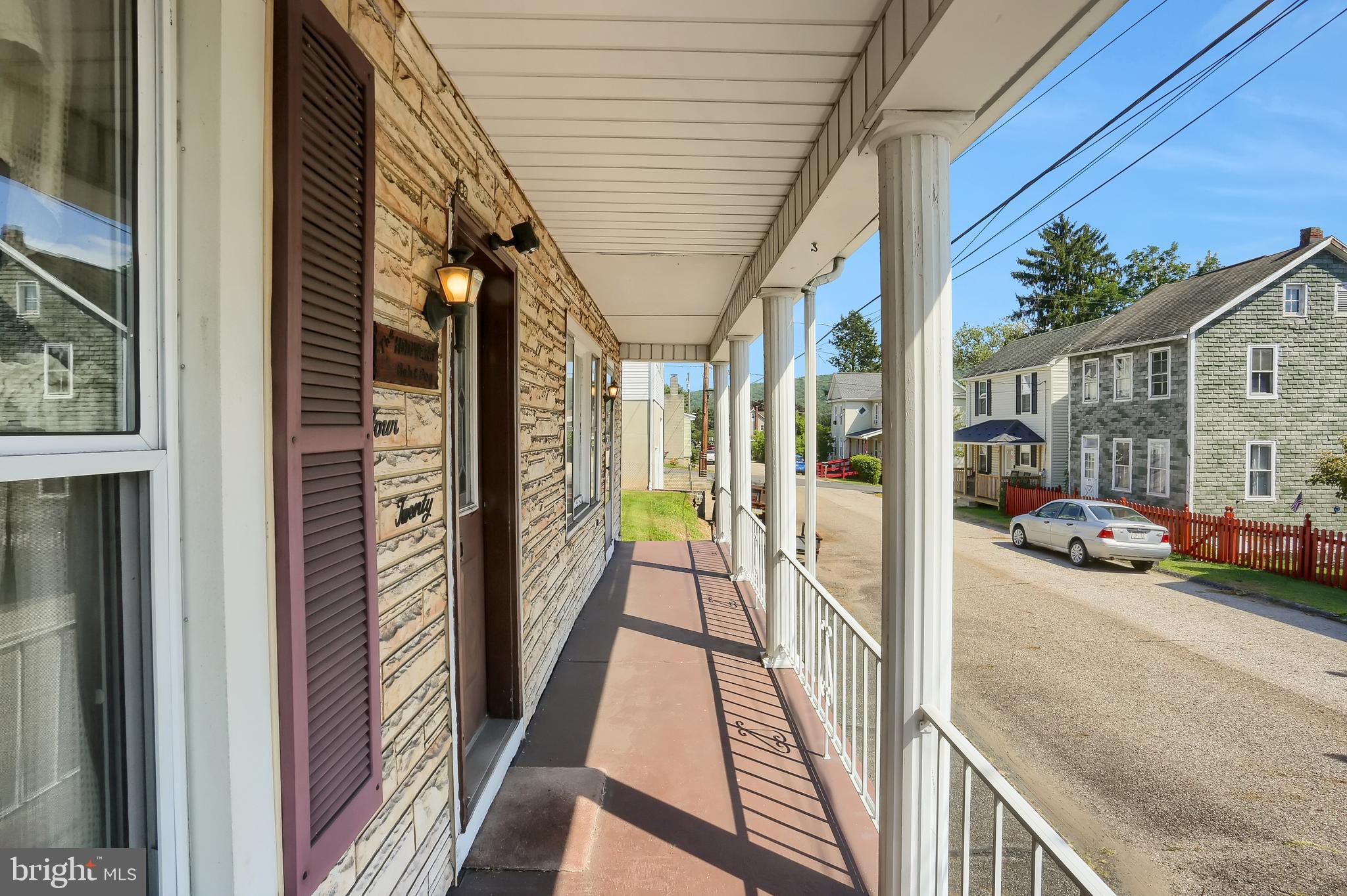 420 Walnut Street Lykens, PA 17048 - Photo 4 of 36