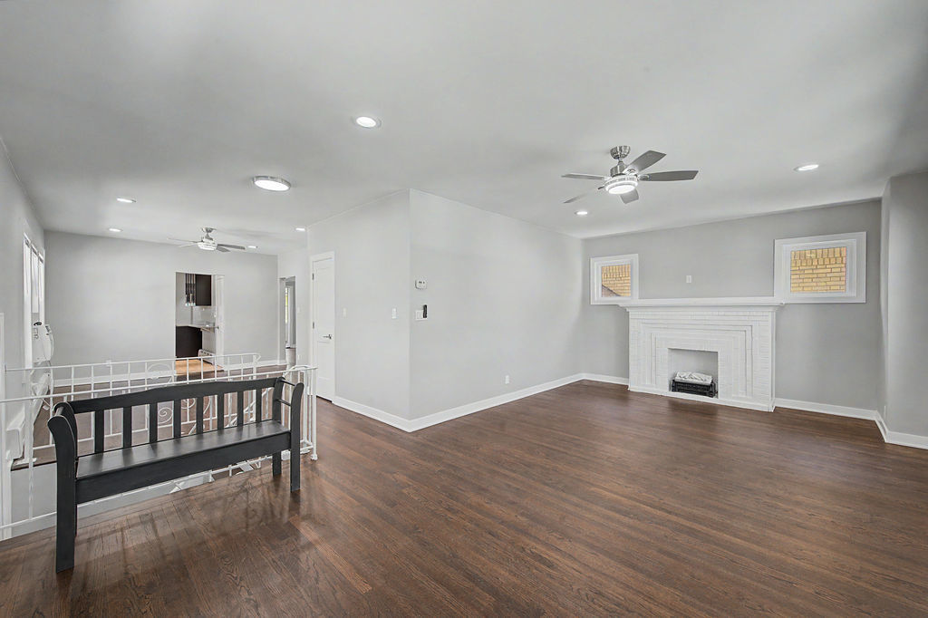 4945 West Addison Street Chicago, IL 60641 - Photo 11 of 47