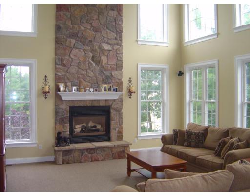 79 Old Sawmill Road Belchertown, MA 01007 - Photo 4 of 10 Gallery Image 4