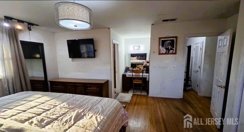 7 Stradford Road Sayreville, NJ 08859 - Photo 16 of 38