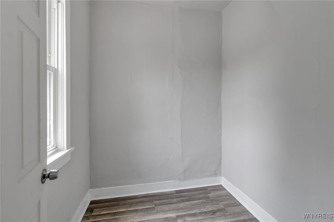 252 James Street Buffalo, NY 14210 - Photo 26 of 38 Upper Unit