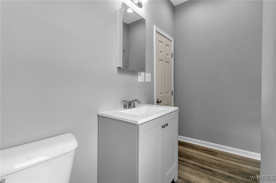 252 James Street Buffalo, NY 14210 - Photo 31 of 38 Upper Unit Bathroom