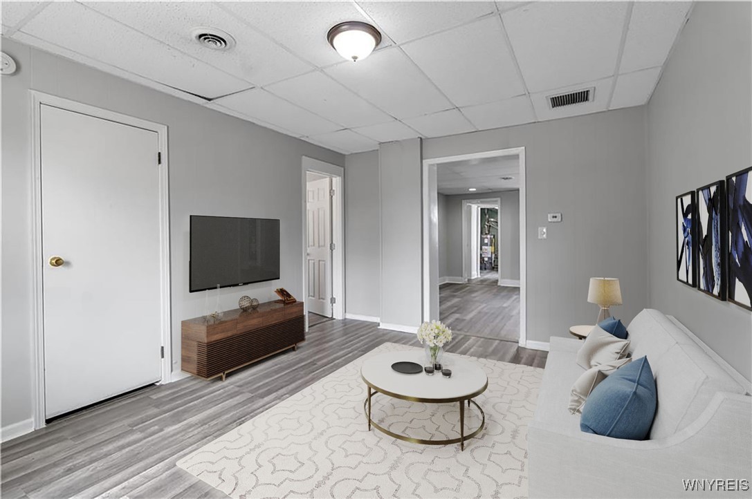 252 James Street Buffalo, NY 14210 - Photo 5 of 38 Lower Unit Staged