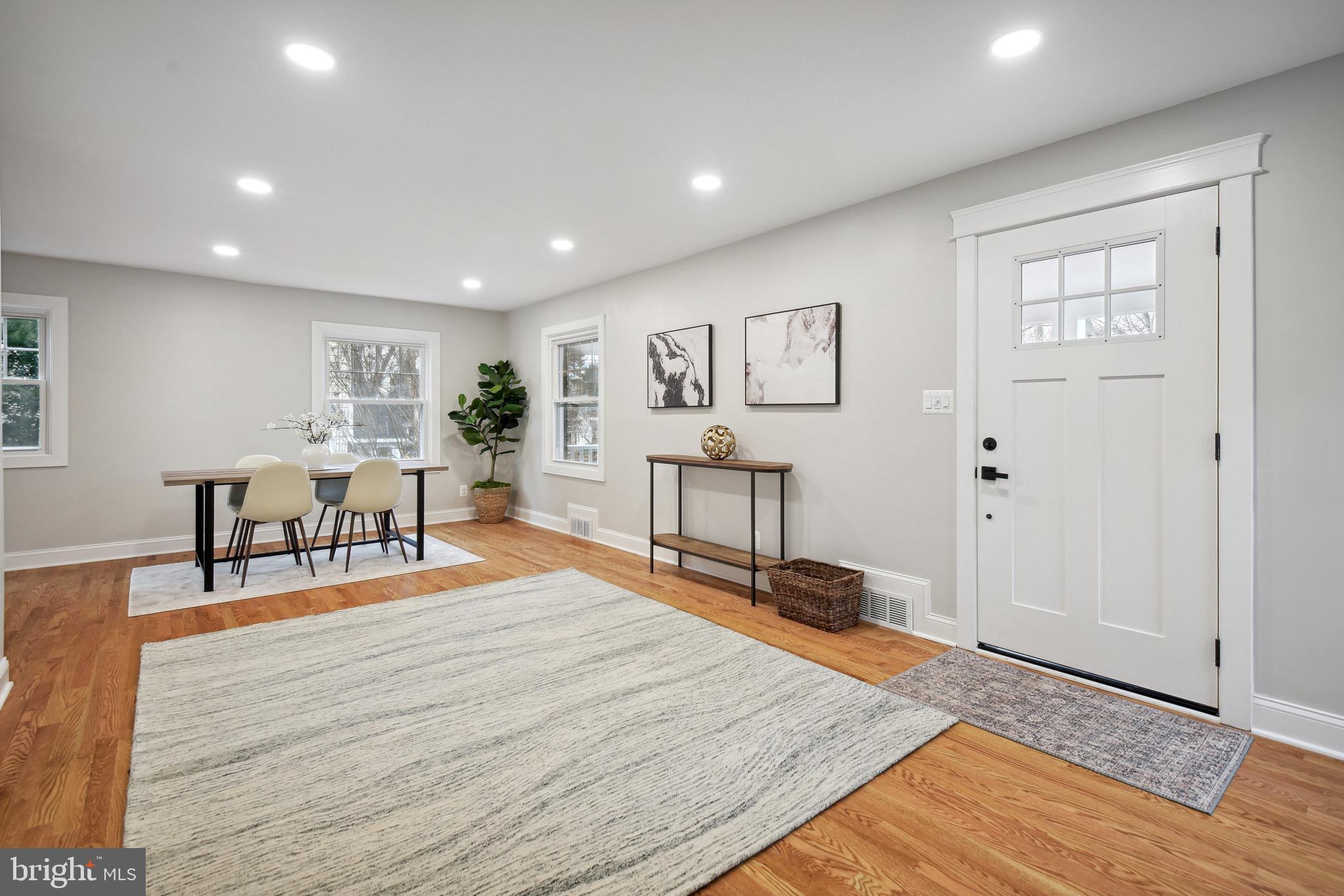 9920 Woodburn Road Silver Spring, MD 20901 - Photo 10 of 31