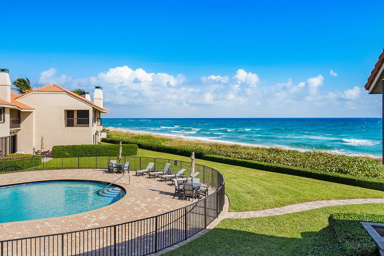 6711 North Ocean Boulevard, Unit 18 Ocean Ridge, FL 33435 - Photo 17 of 34 041-6711NOceanBlvd-OceanRidge-FL-small