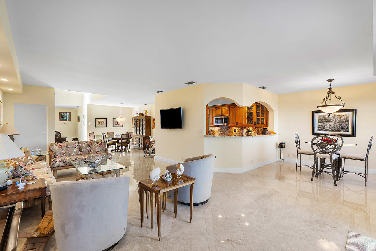 6711 North Ocean Boulevard, Unit 18 Ocean Ridge, FL 33435 - Photo 8 of 34 022-6711NOceanBlvd-OceanRidge-FL-small