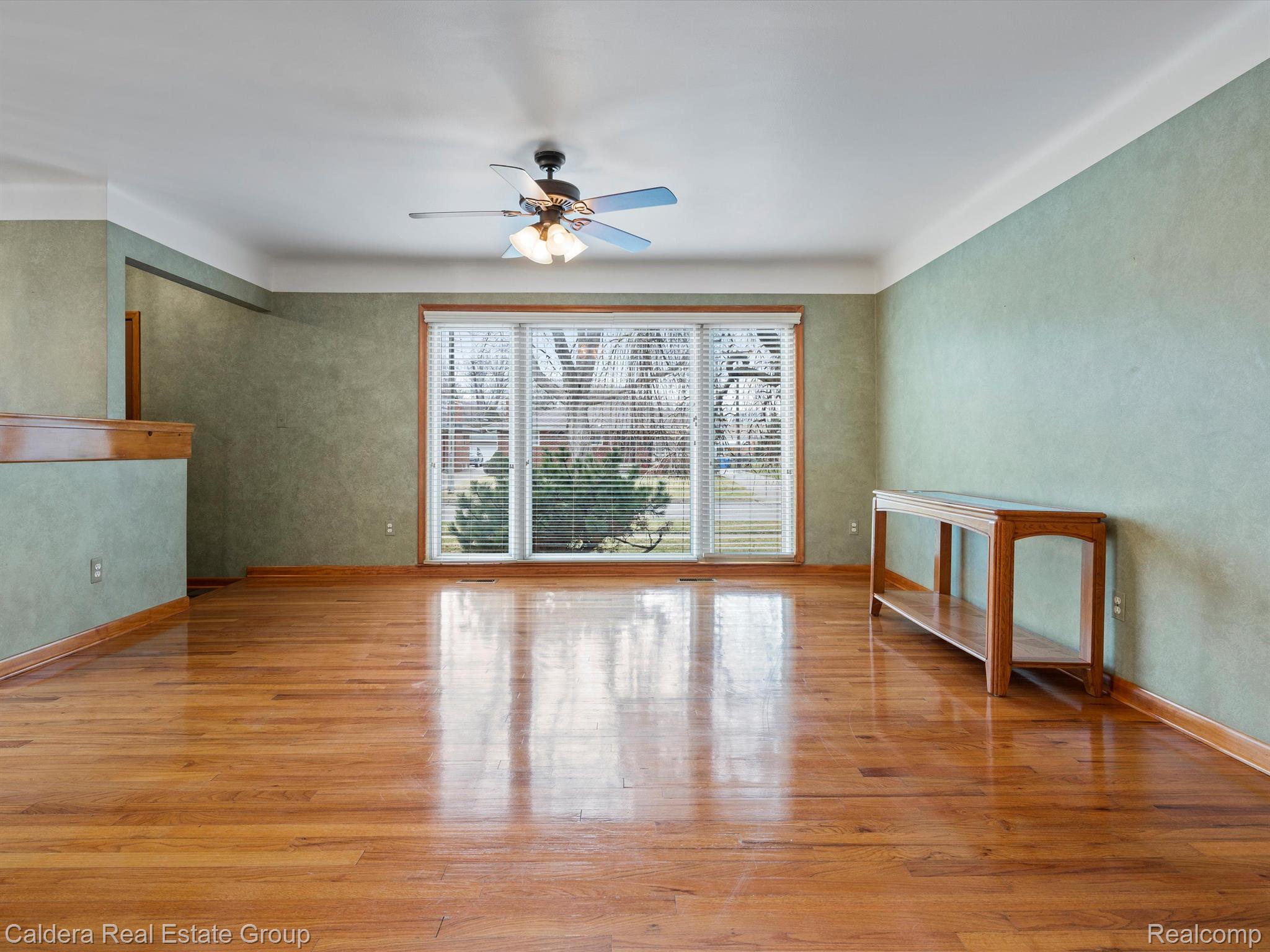27936 Jean Road Warren, MI 48093 - Photo 8 of 22 Gallery Image 8