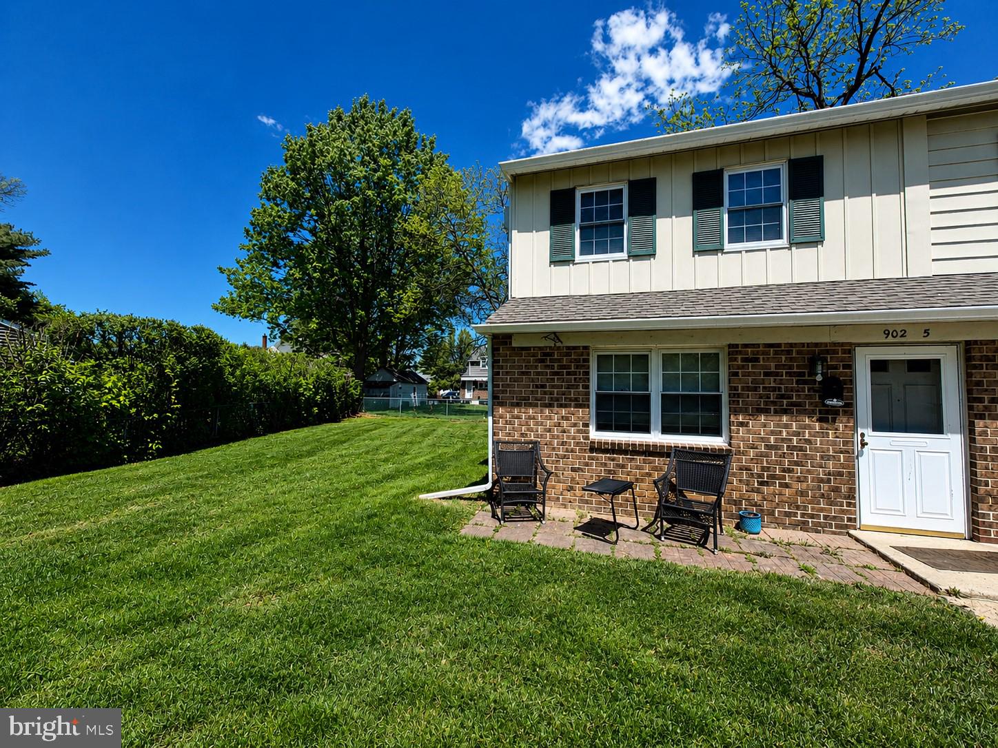 902 North York Road, Unit 5 Willow Grove, PA 19090 - Photo 1 of 25 a house view with a garden space