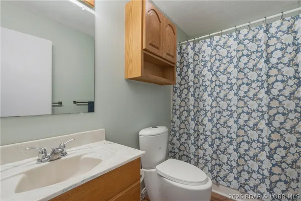 $425,000 | 994 Timber Ridge Road, Sunrise Beach, MO 65079