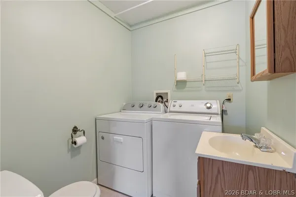 $425,000 | 994 Timber Ridge Road, Sunrise Beach, MO 65079