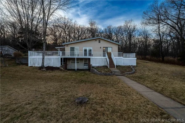 $425,000 | 994 Timber Ridge Road, Sunrise Beach, MO 65079