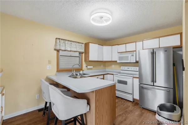 $425,000 | 994 Timber Ridge Road, Sunrise Beach, MO 65079