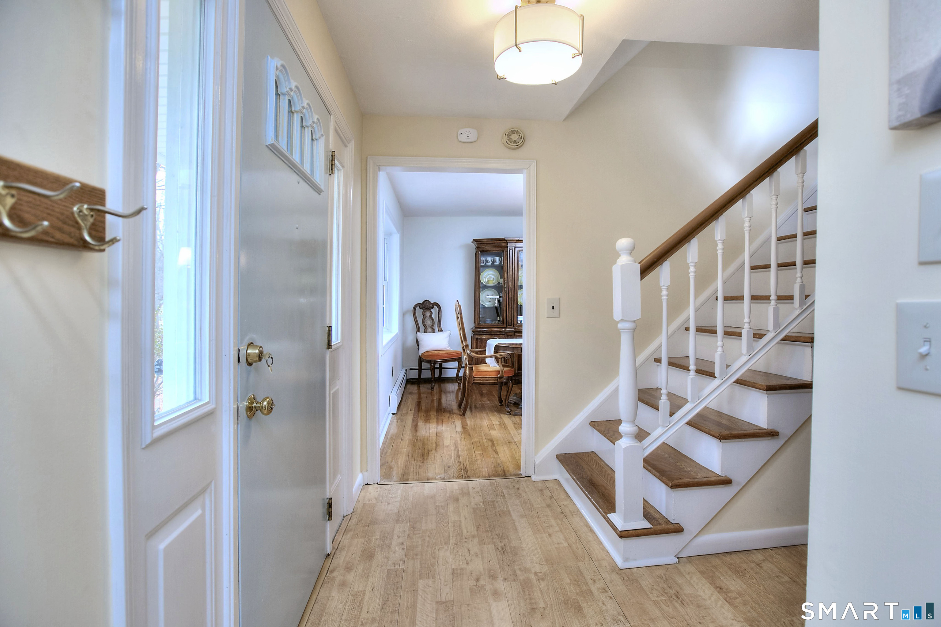 42 Scodon Drive Ridgefield, CT 06877 - Photo 4 of 35