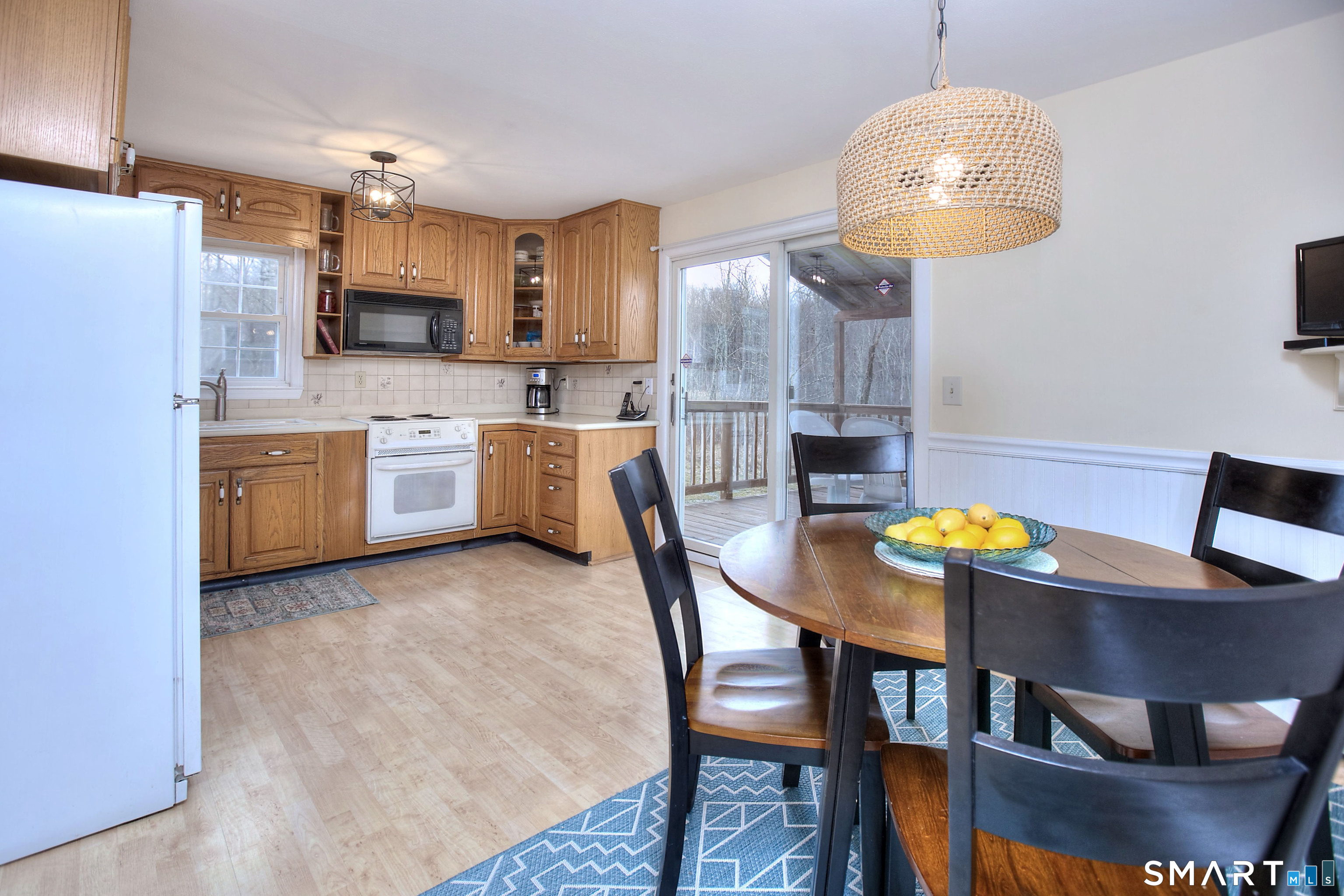 42 Scodon Drive Ridgefield, CT 06877 - Photo 9 of 35