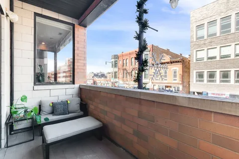 $765,000 | 1555 North Wood Street, Unit 203, Chicago, IL 60622