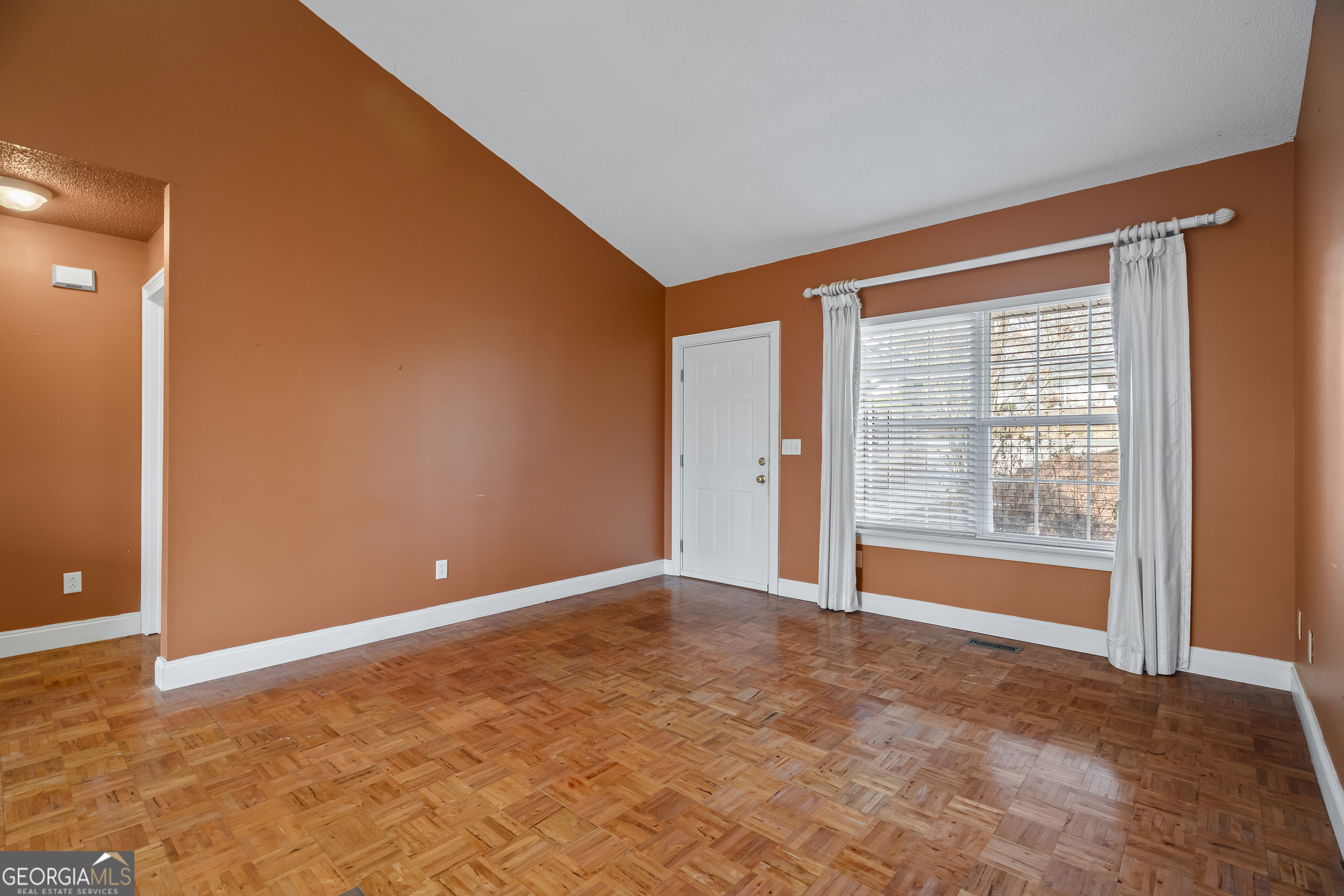 210 Blue Ridge Avenue Demorest, GA 30535 - Photo 6 of 74