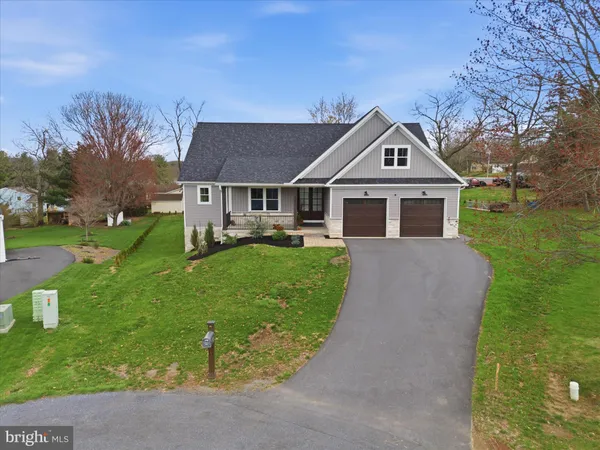 $699,900 | 101 Ackley Circle, Lititz, PA 17543