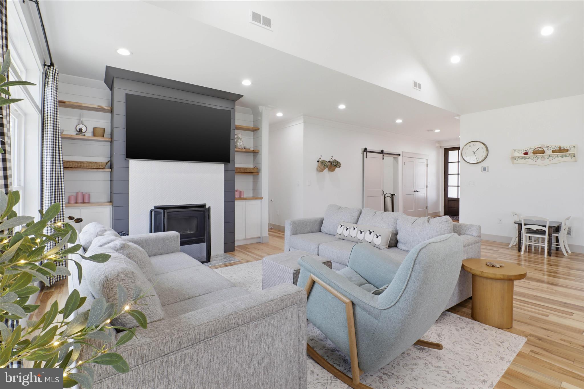 101 Ackley Circle Lititz, PA 17543 - Photo 8 of 72