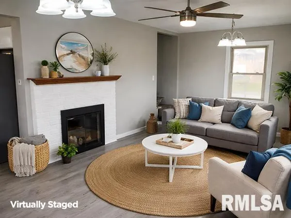 $189,900 | 15045 North River Beach Drive, Chillicothe, IL 61523