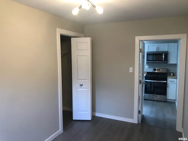 $189,900 | 15045 North River Beach Drive, Chillicothe, IL 61523