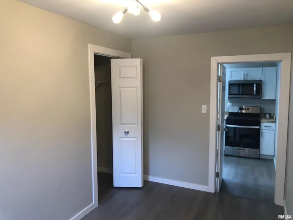 $189,900 | 15045 North River Beach Drive, Chillicothe, IL 61523