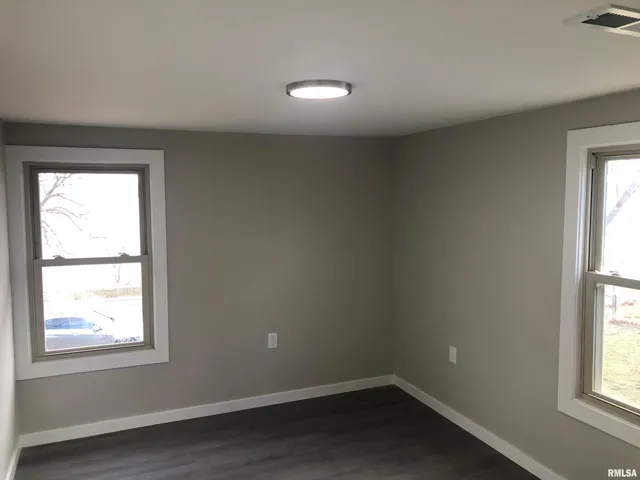 $189,900 | 15045 North River Beach Drive, Chillicothe, IL 61523