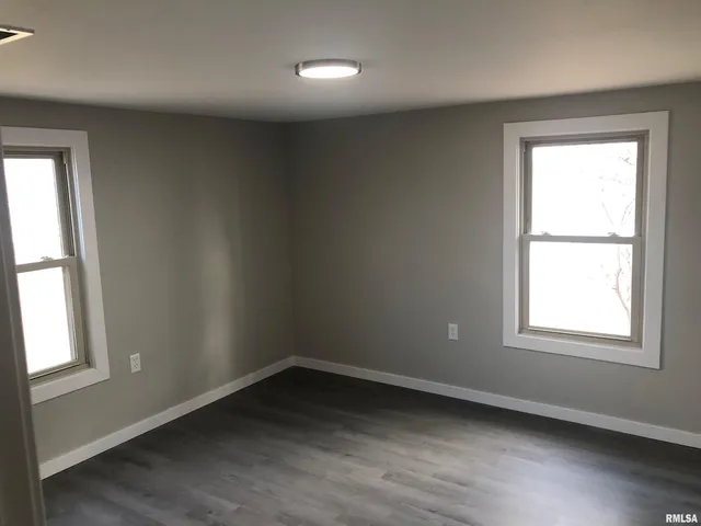 $189,900 | 15045 North River Beach Drive, Chillicothe, IL 61523