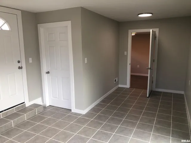 $189,900 | 15045 North River Beach Drive, Chillicothe, IL 61523