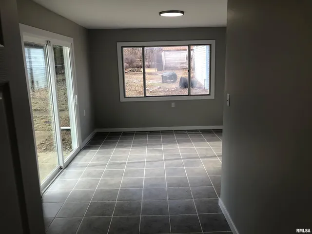 $189,900 | 15045 North River Beach Drive, Chillicothe, IL 61523