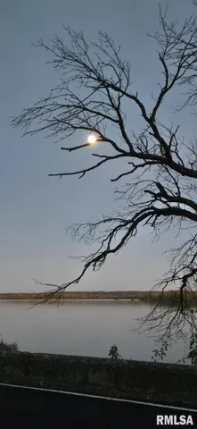 $189,900 | 15045 North River Beach Drive, Chillicothe, IL 61523