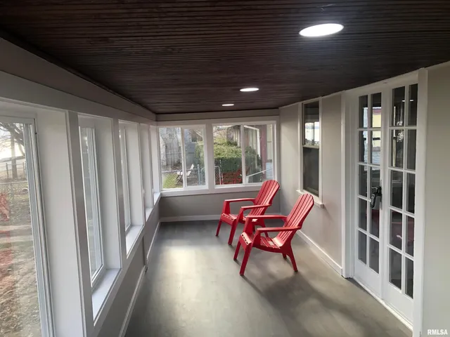 $189,900 | 15045 North River Beach Drive, Chillicothe, IL 61523