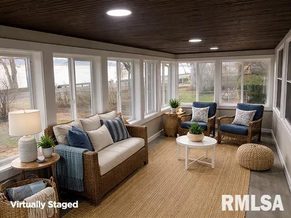 $189,900 | 15045 North River Beach Drive, Chillicothe, IL 61523