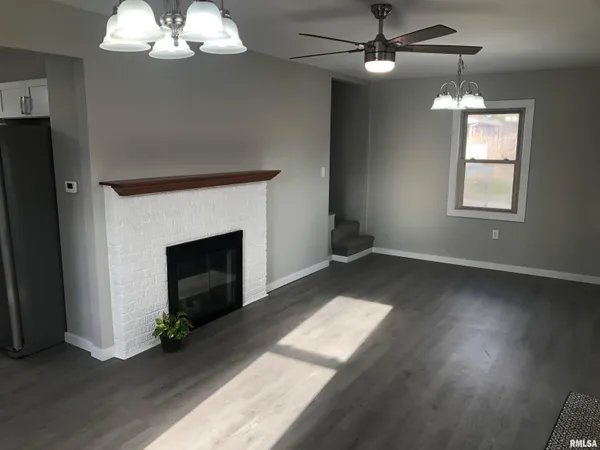 $189,900 | 15045 North River Beach Drive, Chillicothe, IL 61523