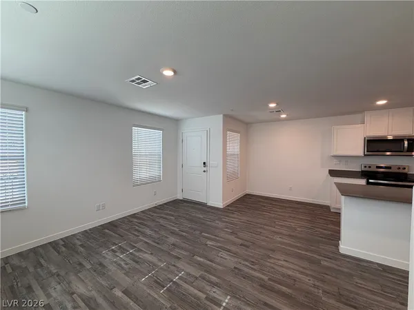 $1,900 | 925 Violet Heron Street, Henderson, NV 89011