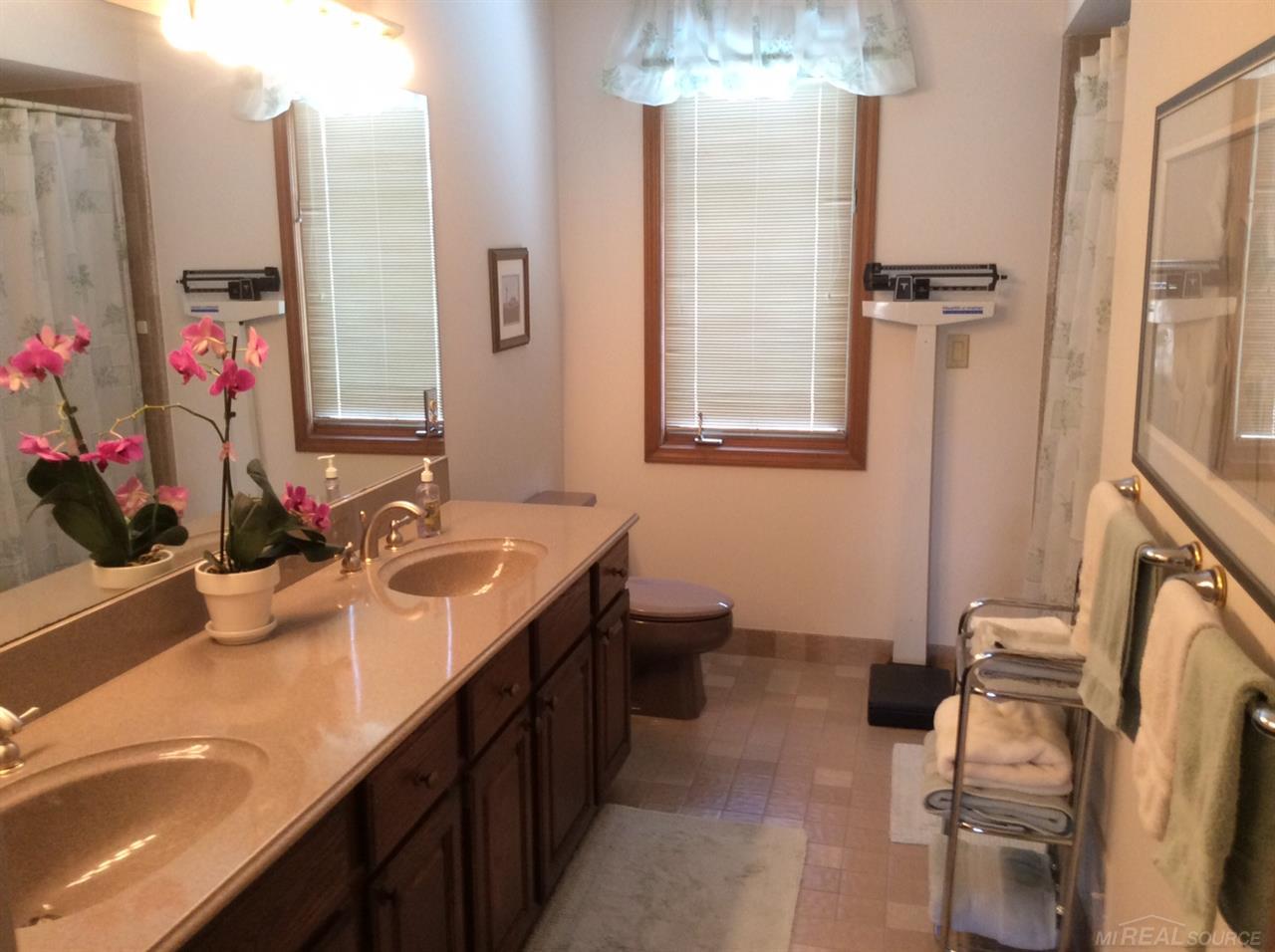 4612 Rivers Edge Drive Troy, MI 48098 - Photo 28 of 42 Gallery Image 28