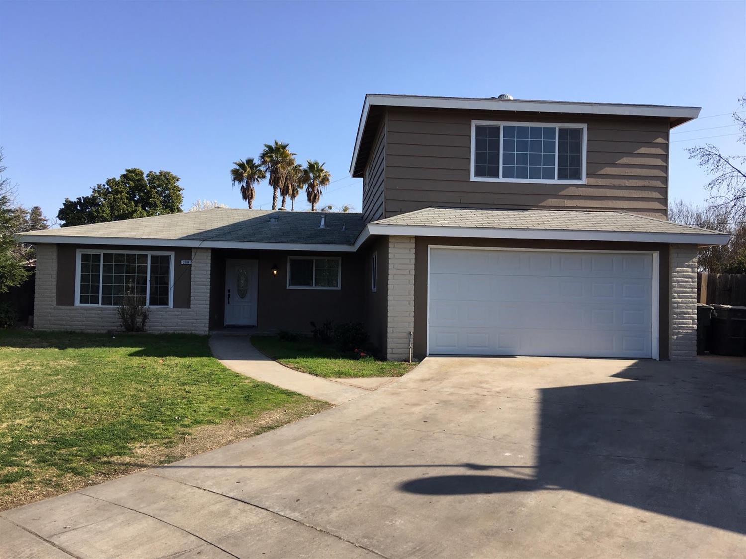 2704 Willow Drive Madera, CA 93637 - Photo 5 of 55