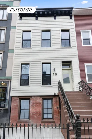 $1,895,000 | 16 Goodwin Place | Bushwick