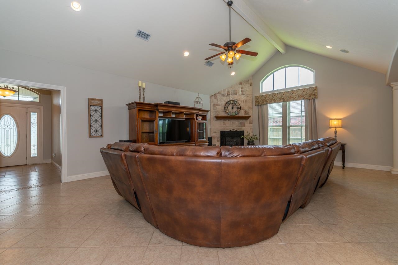 6120 Westchase Loop Lumberton, TX 77657 - Photo 4 of 44