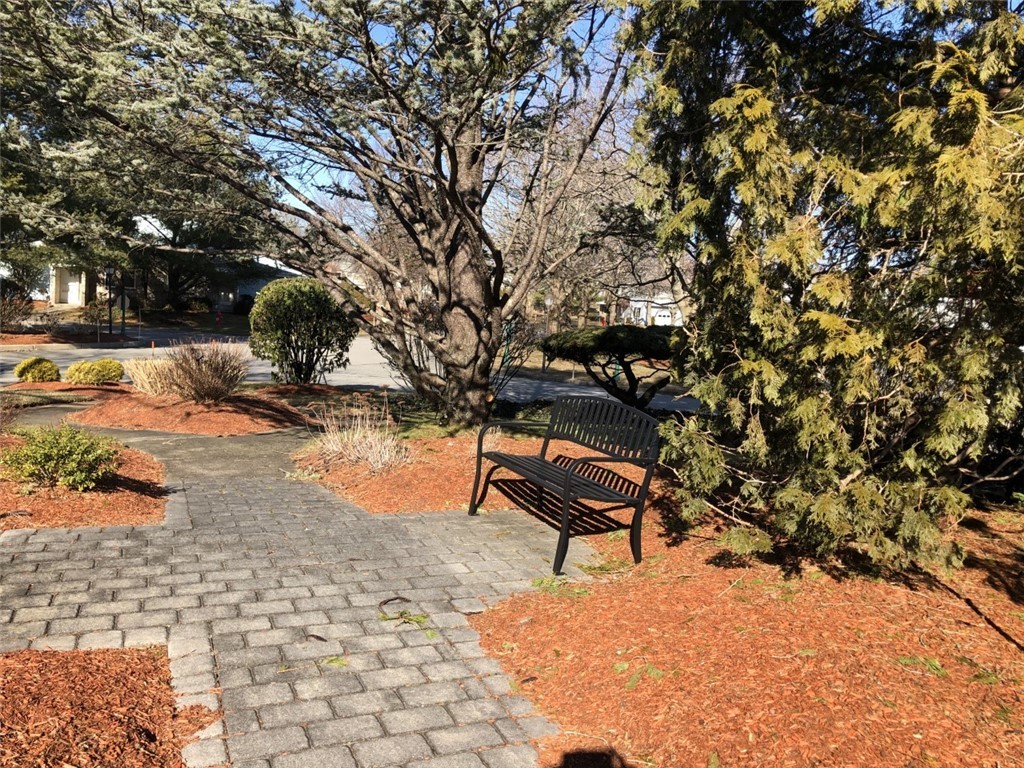 62 Fox Ridge Crescent Warwick, RI 02886 - Photo 21 of 24 Gallery Image 21