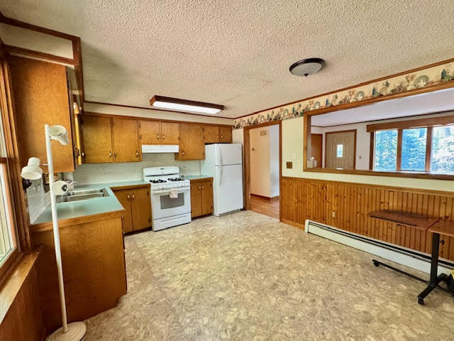 57 Arnold Road South China, ME 04358 - Photo 7 of 42 Kitchen